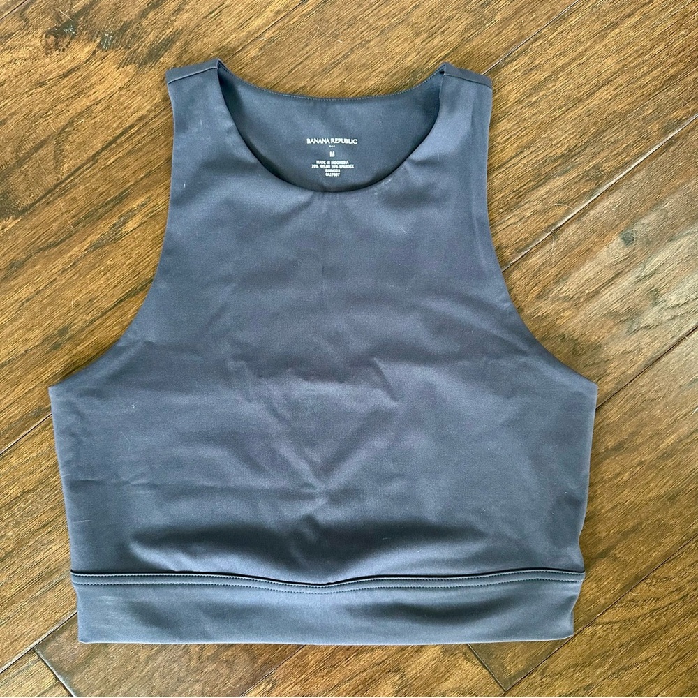 NWOT Banana Republic Charcoal Gray Long Line Sports Bra Sleeveless Top